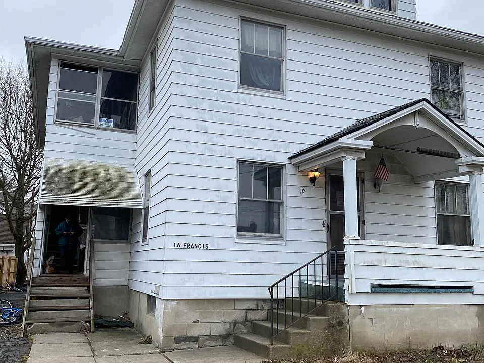 16 Francis St #2