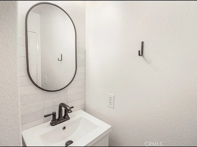 5 Chatham Ct — Photo 10