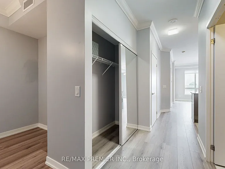 840 Queens Plate Dr #610 — Photo 5