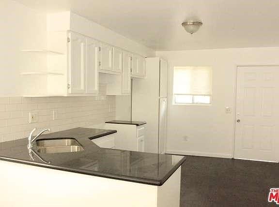 3rd image of 14641 S Denker Ave