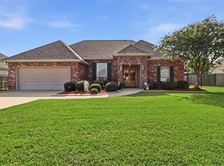 113 Churchill Dr, Madisonville, LA 70447