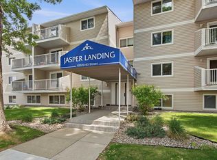 Jasper Landing, Edmonton, AB T5H 1X6
