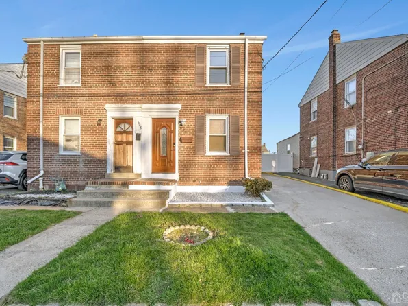 696 Carlock Ave, Perth Amboy, NJ 08861