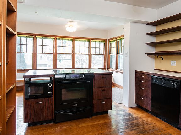 4th image of 1103 Wilson Ave