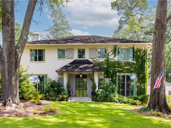 2373 Montview Dr NW, Atlanta, GA 30305