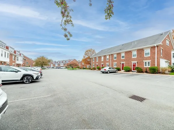 148 Quincy Shore Dr Unit 43, Quincy, MA 02171
