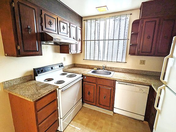3rd image of 480 7th Ave APT 2