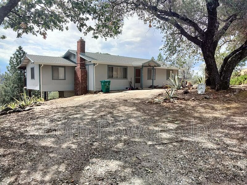 1st image of 1091 Meadow Lane Ct