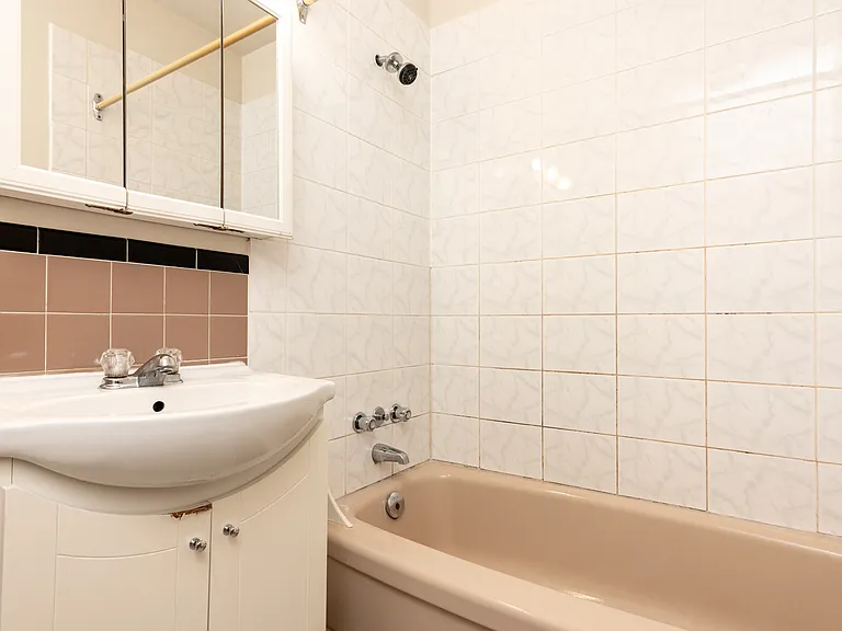 365 Edison Ave #202 — Photo 18