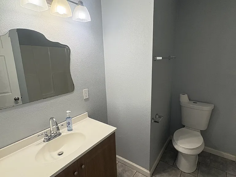 1717 Harris St #2 — Photo 6