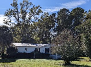 1401 Harbor House Dr, Manning, SC 29102