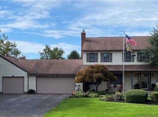 895 Highland Rd, Cutchogue, NY 11935