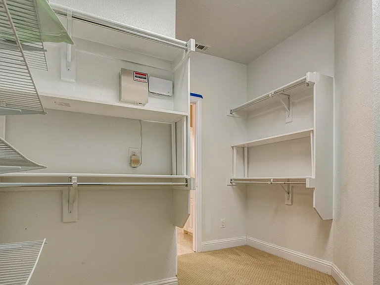 725 Rembrandt Ct — Photo 21