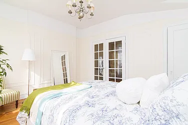 Rented by ER (DO NOT USE)