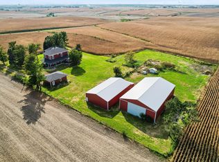 5664 Island Ave, Newton, IA 50208