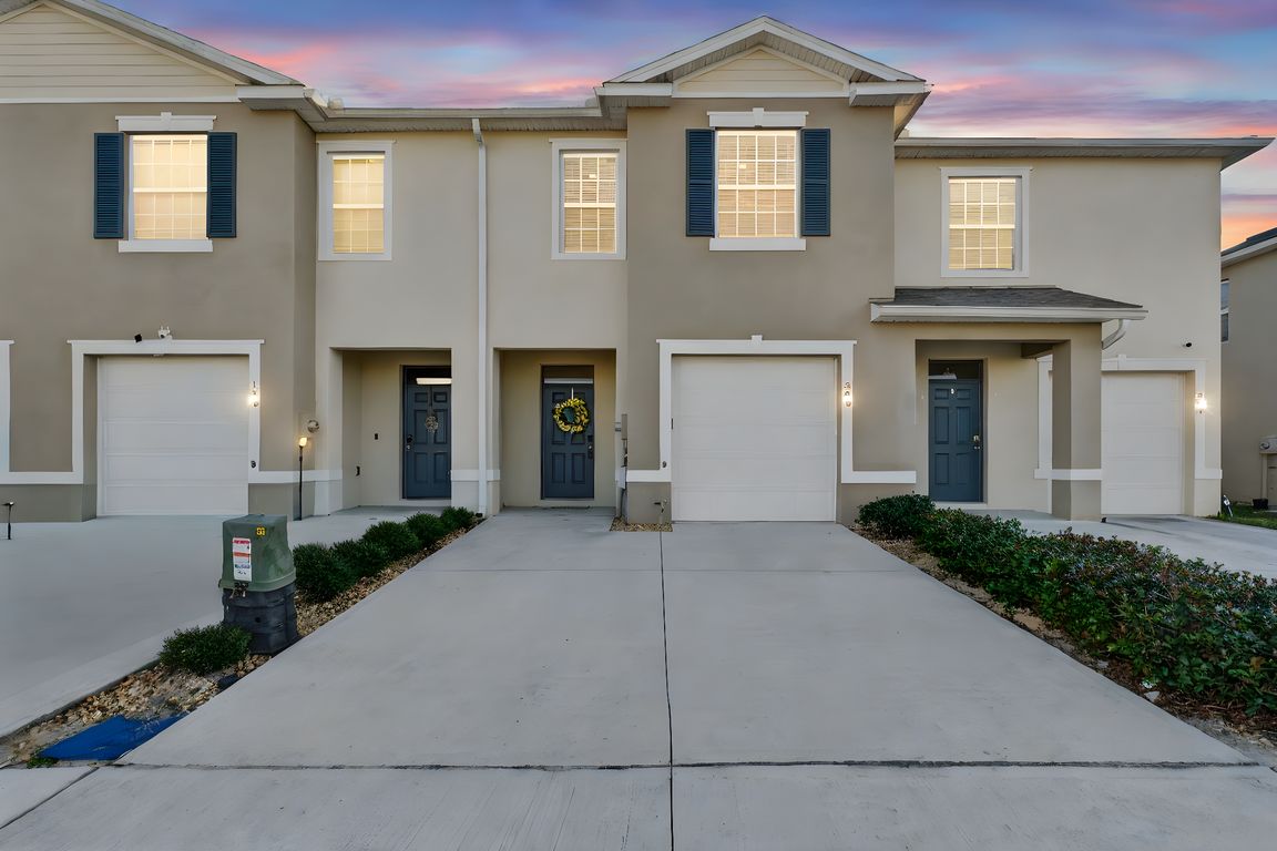 200_Feltrim_Reserve_Blvd_Davenport_FL_33837-48 day to dusk.jpeg