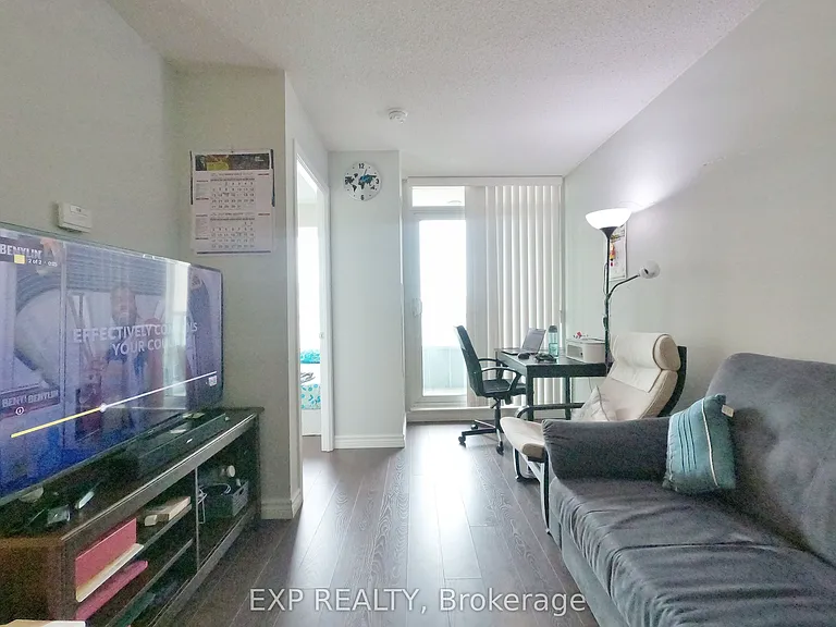 17 Barberry Pl #1803 — Photo 4
