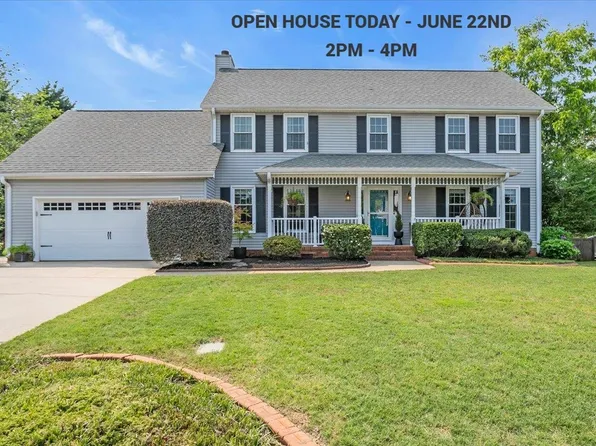 16 Chariot Ln, Simpsonville, SC 29681