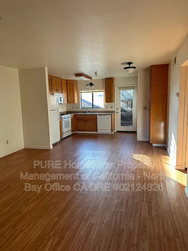 2 bed, 1.0 bath, $1,700 — Photo 1