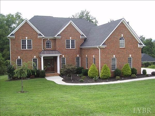 1st image of 124 McKenna Cir