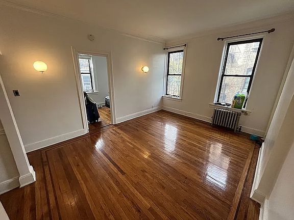 3rd image of 97 Perry St #12