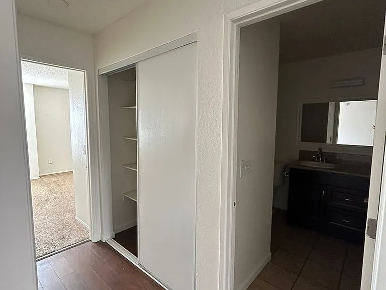 600 Emory St — Photo 17