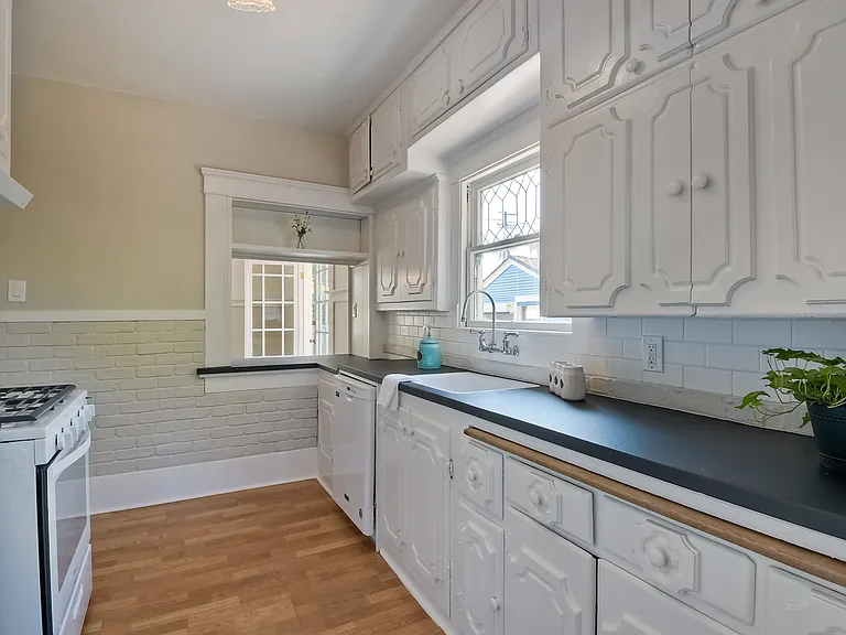 6857 Mohawk St — Photo 4