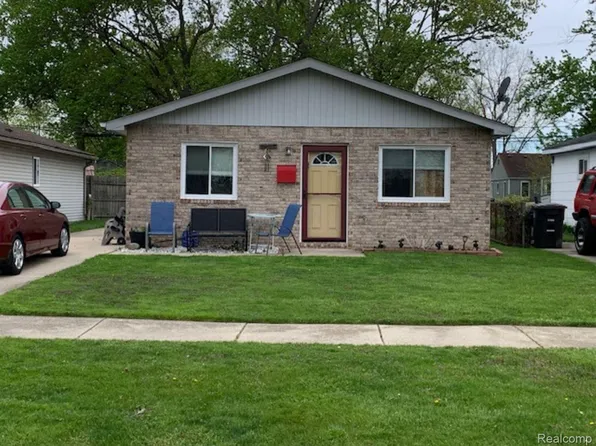 11708 Syracuse St, Taylor, MI 48180