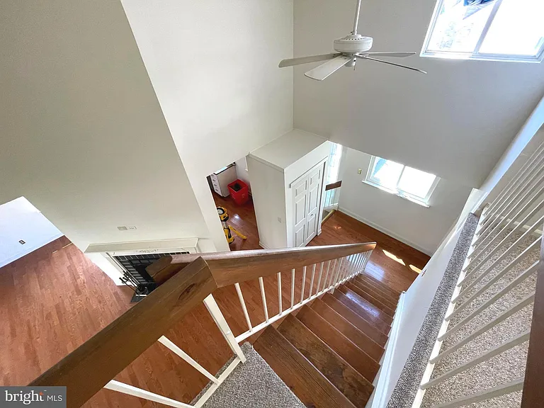 245 Carriage Ct #245 — Photo 37