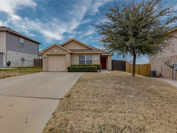 2nd image of 3705 Venera St