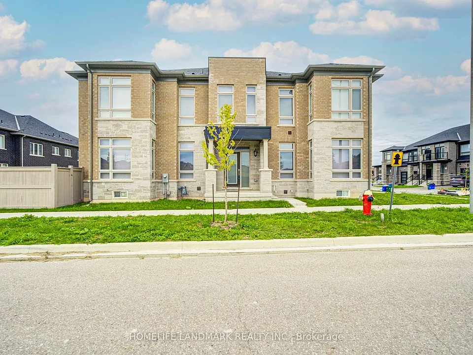 6 Mace Ave
