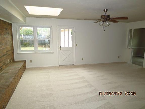 4th image of 2724 Leameadow Dr