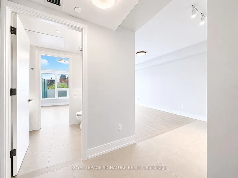 2525 Bathurst St #508 — Photo 4