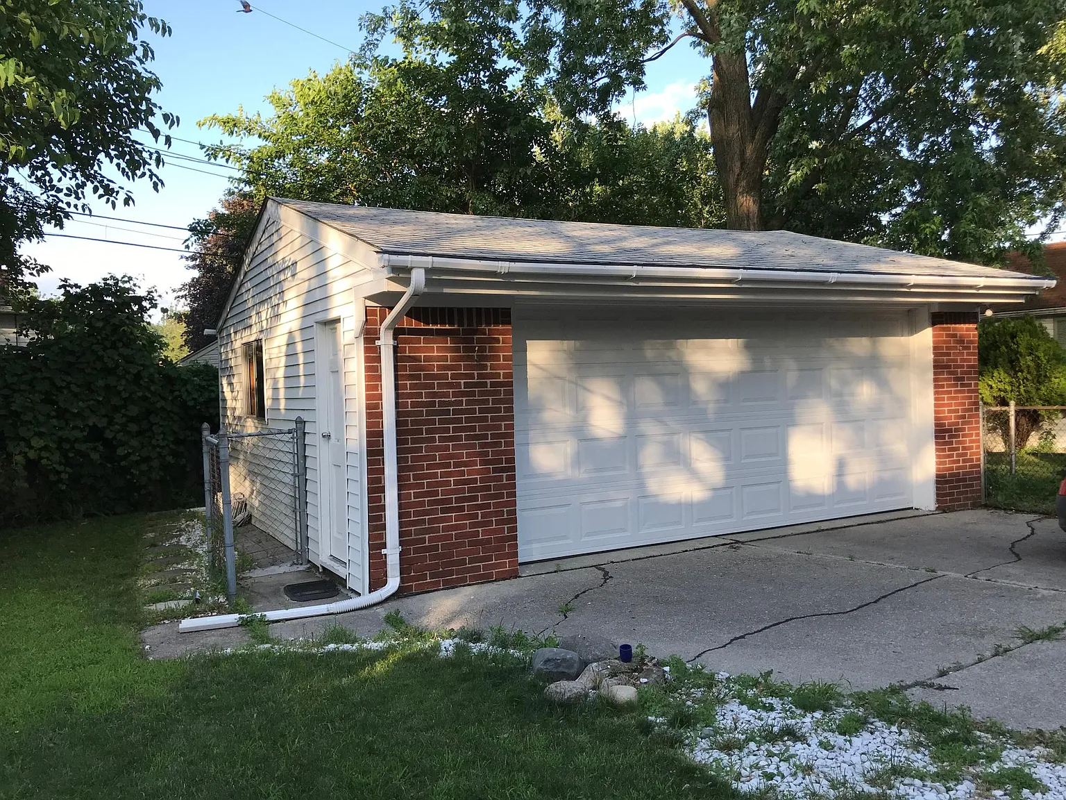28444 Hales St — Photo 2