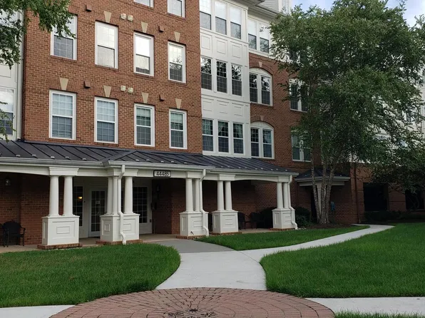 44485 Chamberlain Ter Unit 201, Ashburn, VA 20147