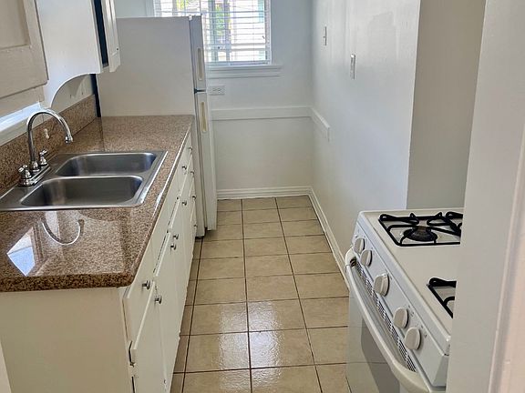 2nd image of 1046 Saint Louis Ave #1046