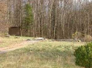 250 Mountain Creek Dr, Cool Ridge, WV 25825