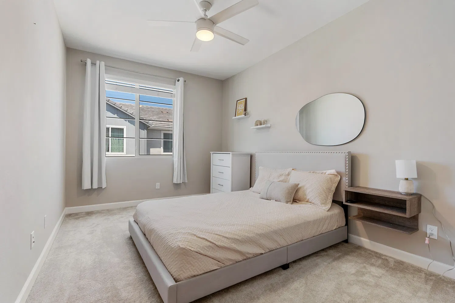 4 bed, 1986 sqft, $6,500 — Photo 4