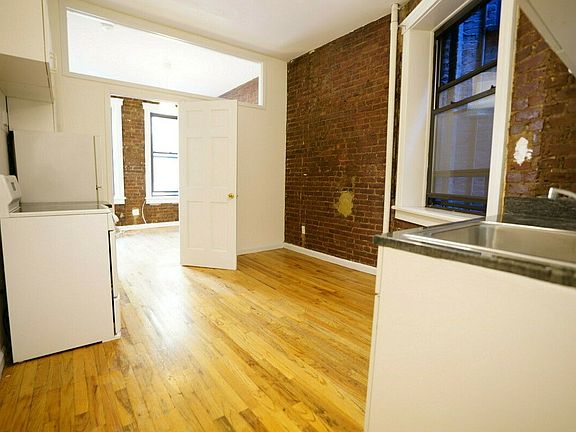2nd image of 36 E 7th St APT 2rw
