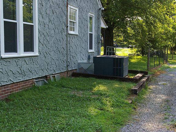 Right Side View w/AC Unit