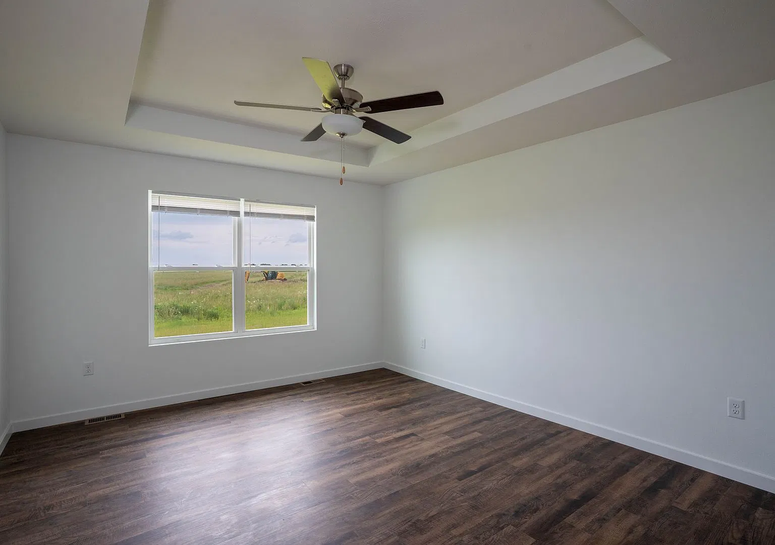 Newer 4 bed in Bolivar, MO — Photo 3