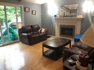 16847 Dunswood Rd, Northville, MI
