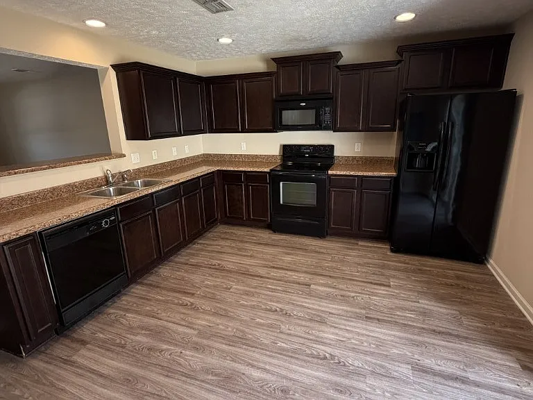 4123 Unbridled Dr — Photo 7