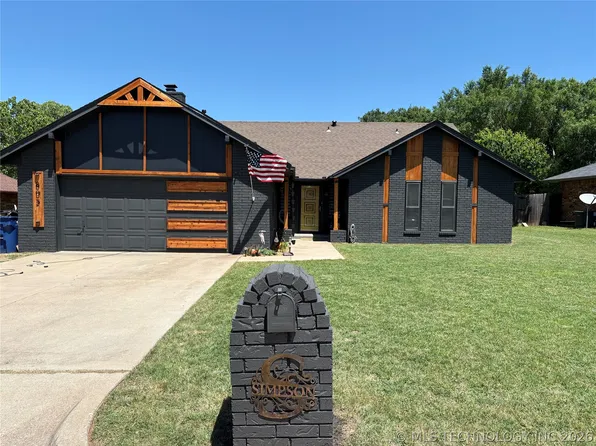 805 N Harville Rd, Duncan, OK 73533