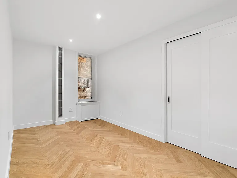 336 W 95th St #5 — Photo 5
