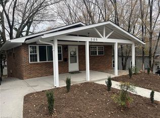 305 E Lebanon St, Mount Airy, NC 27030