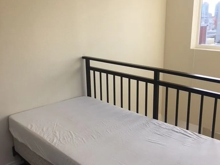 Affordable Studios on Cap Hill! — Photo 7