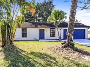 132 SW Langfield Ave, Port Saint Lucie, FL 34984
