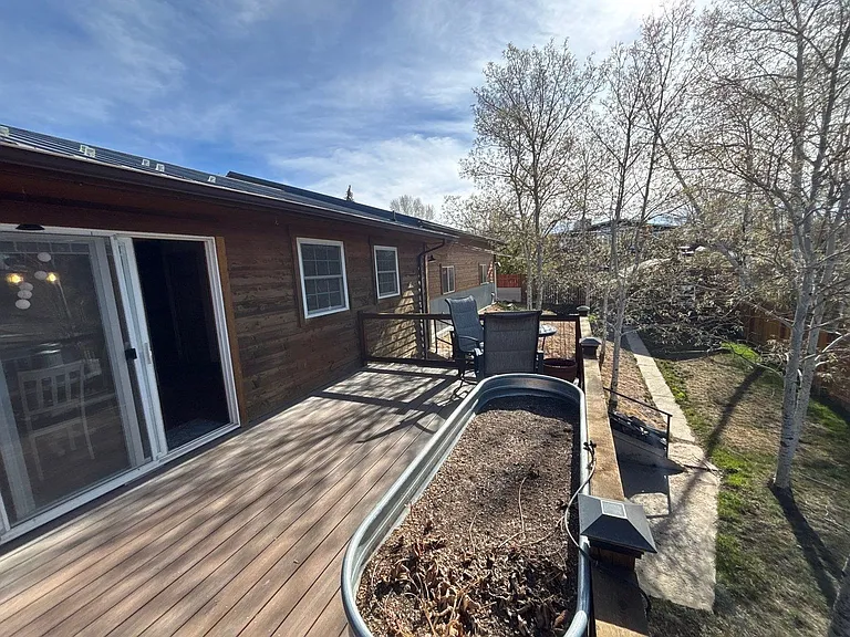 218 N 6th St — Photo 23