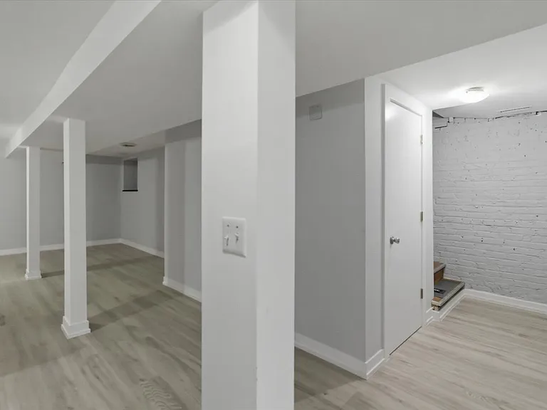 910 W Gunnison St #G — Photo 4